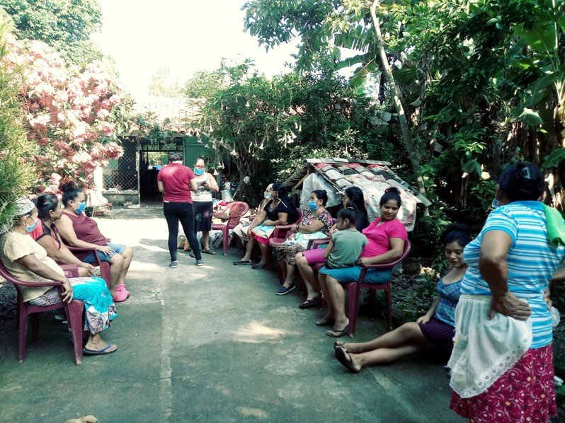 Talleres sobre salud sexual y reproductiva.